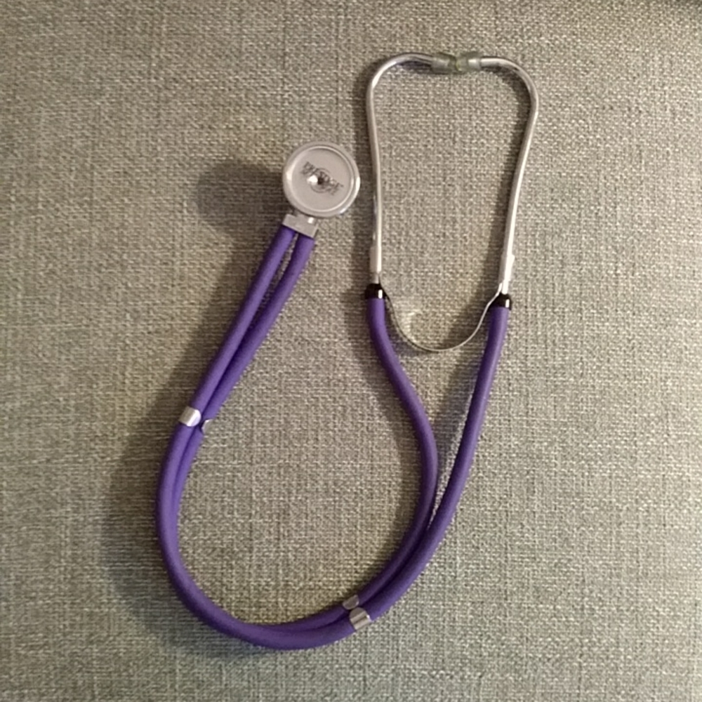 Firm Final price!*stethoscope+BONUS
